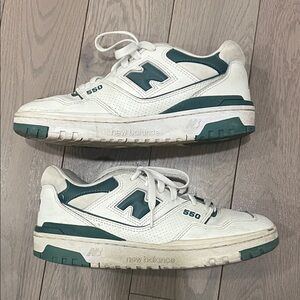New Balance 550 White and Teal Sneakers, sz8